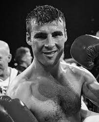 Chris Collard's Instagram, Twitter & Facebook