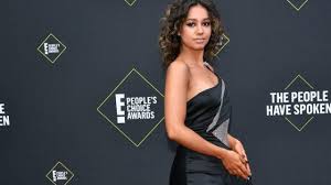 Press question mark to learn the rest of the keyboard shortcuts Lena Situations Andrea Russett Anna Von Klinski Look Gorgeous On People S Choice Awards Red Carpet