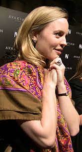 George was born in perth, western australia, the daughter of pamela, a nurse, and glenn george, a construction worker. Melissa George Wikipedia