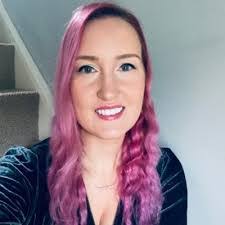 Zoe Magee's Instagram, Twitter & Facebook