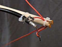 Build A Diy Indoor Fm Antenna Fm Antenna Diy Diy Tv Antenna Antenna