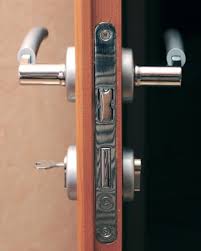 The wackiest key high on charm and low on attitude the wackiest key high on charm and low on attitude key west is a curious confluence of history and hubris, sleaze and sophistication, literature and licentiousness. How To Unlock A Door Lock Without A Key Panda Locksmith Chicago Door Locks Door Handles Bedroom Door Handles