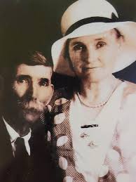 FAMILY OF Katie Phillips Bugg. Katie's parents Elbert and Eular Smith  Phillips with daughters and son in laws and sons and daughter in laws.  Eular Smith parents were Rev Henry and Kate