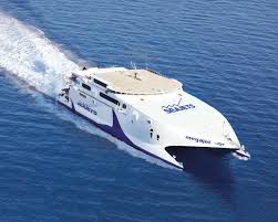 Two passengers were injured when high speed catamaran sea jet 2 collided with the pier while it was docking at the port of the island of sifnos in central aegean sea. Mega Jet Fahre Tickets Bewertungen Fotos Und Routen