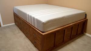 The bed slats company are a leading uk distributor of wooden bed slats. Diy Queen Bed Frame With Drawer Storage Wilker Do S