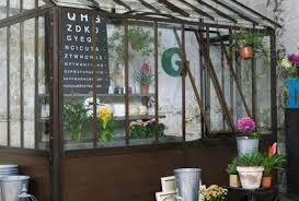 Semi Serre Tuileries Maisons Du Monde 1999 Euros Jardin D Hiver Maison Verte Serre Bricolage