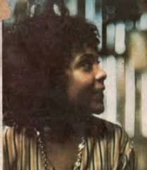 En las dos películas de Kalimán fueron cambiados los niños que  interpretaban a solin ,,,,en la primera era : Nino del arco y en la segunda  : Manolo bravo.