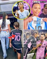 🇺🇸🔥 American model Kim Kardashian has received a Lionel Messi jersey as a gift during her visit to Brazil today! 🇦🇷🐐 Her son is known to be a big fan of Messi