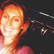 Shandi Williams's Instagram, Twitter & Facebook