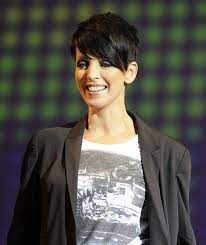 Kuehlschrankpoint De Nena Frisur Frisuren Haar Styling