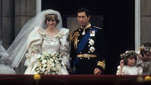 How 'frightened' elizabeth finally accepted king's proposal www.express.co.uk. Bbc From The Future Queen Mother To Diana Princess Of Wales Four Vintage Wedding Gowns