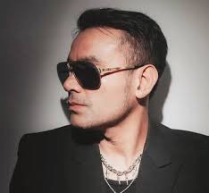 Lirik Lagu KARNA SU SAYANG