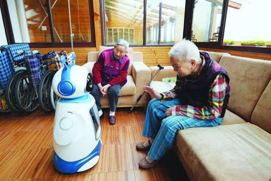 从千元到数万元智能养老机器人是噱头还是刚需？-老年频道