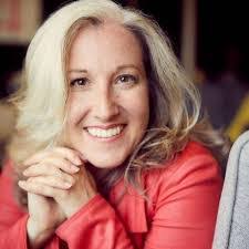 Pam Ross's Instagram, Twitter & Facebook