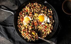 Women should try to eat at least 21 to 25 grams of fiber a day, while men should aim for 30 to 38 grams a day. Essential Guide To Macros Nutrition Myfitnesspal