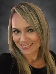 Madeleine Arena's Instagram, Twitter & Facebook