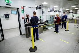 2012 márciusában nyitotta meg gyárát kecskeméten. Egy Honapra Leall A Termeles A Kecskemeti Mercedes Gyarban Telen Szmo Hu