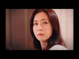 Show Window: The Queen's House: Pagtataksil ni Marco, alam na ng kaniyang  asawa!