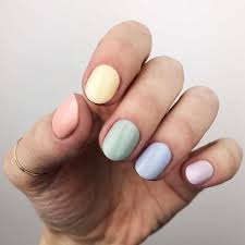 These Will Be The Biggest Spring 2020 Nail Trends According To An Expert Blog Um In 2020 Sns Nails Colors Toe Nail Color Spring Nail Trends