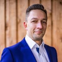 100+ "Daniel Hesse" profiles