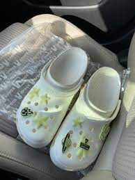 Ways to tell fake vs genuine crocs shoes bad bunny crocs real or fake : Just Got My Bad Bunny Crocs And Man Crocs