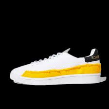 Adidas est une marque historique de l'univers sportif qui se distingue par ses produits dotés de technologies innovantes. Pharrell Williams X Adidas Superstar White Fy2294 Fitforhealth