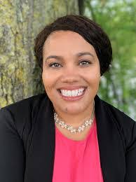 Tawanda Hunter's Instagram, Twitter & Facebook