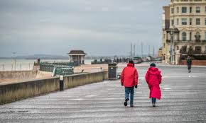 Una donna di 42 anni e un uomo di 36 sarebbero scivolati da un sentiero del parco. Previsioni Meteo Per Il 5 Marzo Torna La Pioggia Da Sabato Arriva Il Freddo