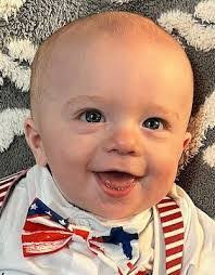 Ashton Dillard's Instagram, Twitter & Facebook