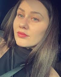 Taylor Kearns's Instagram, Twitter & Facebook