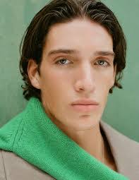 Taylor Gordon's Instagram, Twitter & Facebook