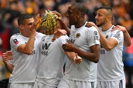 The mask represents my culture, my people, my pride and no matter where in the world i wrestle, i bleed green, white and red. Wwe Star Sin Cara Arrives At Wolves To Meet Mexican Fan Raul Jimenez After Mask Celebration That Deeney Mocked