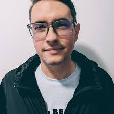 Aaron Jesch's Instagram, Twitter & Facebook