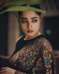 Falak Tak 🖤✨ @ishaasaha_official