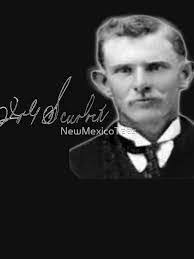 Edward Scurlock's Instagram, Twitter & Facebook