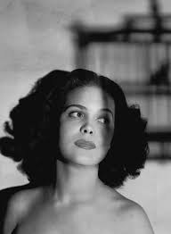 Best Black Actresses In Their 40s Hilda Simms Was An African American Stage Actress Best Known For Her Starring Role On Broadway In Anna Luca Black Actresses Vintage Black Glamour Black Actors