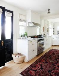 ciao! newport beach: white kitchens