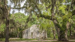 Hidden Gems Only Southerners Know About Saint Helena Island St Helena Spring Island Sc