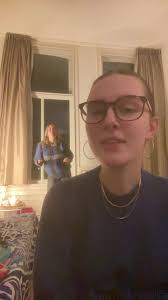 Anna Vos (@annavos_)