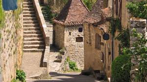 Un accueil parfait à l'office de tourisme. Village De Saint Cirq Lapopie Vinci Autoroutes