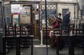 Nessun coprifuoco arabo tedesco inglese spagnolo francese ebraico italiano giapponese olandese polacco portoghese. Nuovo Dpcm Ipotesi Coprifuoco Dalle 18 E Chiusura Anche A Pranzo Di Bar E Ristoranti Lapresse