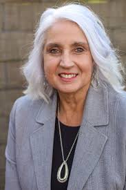 Rebecca Simcox's Instagram, Twitter & Facebook