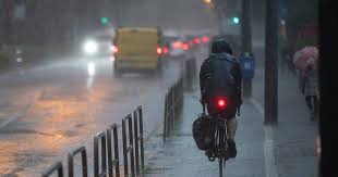 Het dodental als gevolg van het noodweer in het westen van duitsland is opgelopen tot 42. Onweer Veroorzaakt Ook In Duitsland Wateroverlast Buitenland Hln Be