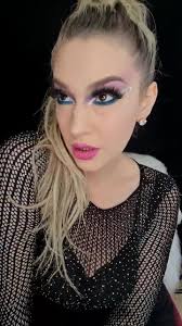 Maquiagem para o Carnaval 👏🤩 Bloco MODO SURTO @luisasonza #bbb23  #mariliabbb23 #Carnaval #maquiagemcarnaval