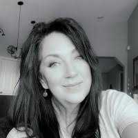 30+ perfiles de «Veronica Malone»