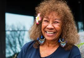 Veronica Barnett's Instagram, Twitter & Facebook