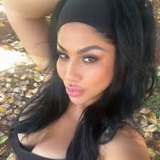 Nadia Esquivel (@nadiaesquivel80) • Instagram photos and videos