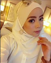 Pesona cantik gadis bali on instagram: Pin Di Gallery Hijab Cantik Dan Seksi