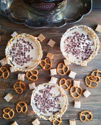 Infused with the taste of homemade caramel with a hint of salt, this spirit provides a sweet and indulgent flavor to elevate any cocktail. 13 Comforting Caramel Cocktail Recipes To Sweeten Up Your Nights Brit Co