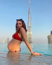 In several nightly stories on instagram, she explains that she. 1 900 Gramm Schwer Georgina Fleur Gibt Neues Babyupdate Promiflash De